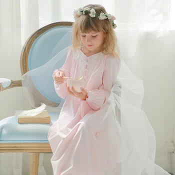 Детское платье в стиле Лолиты для девочек, розовые пижамы принцессы, винтажные ночные рубашки с V-образным вырезом и вышивкой.Детская Королевская ночная рубашка Пижамы для отдыха